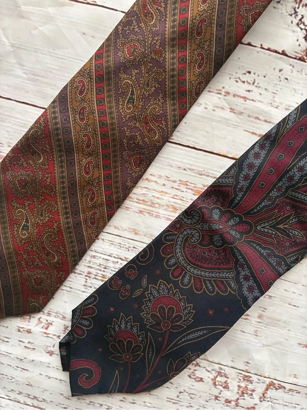 Mens Paisley Silk Vintage Tie Bundle - Red/Brown